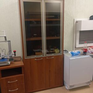 Шкаф для документов со стеклянными дверями 898×430×1982 мм